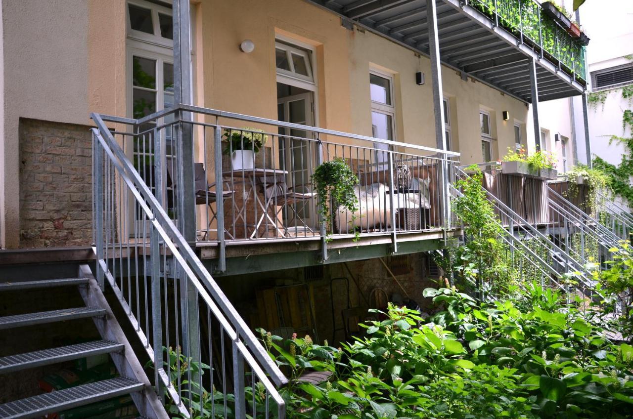 Central Vienna Apartment With Garden View Εξωτερικό φωτογραφία