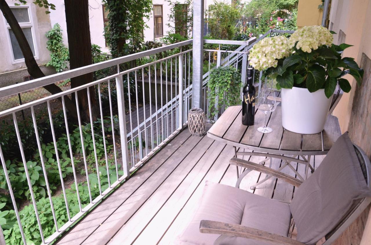 Central Vienna Apartment With Garden View Εξωτερικό φωτογραφία